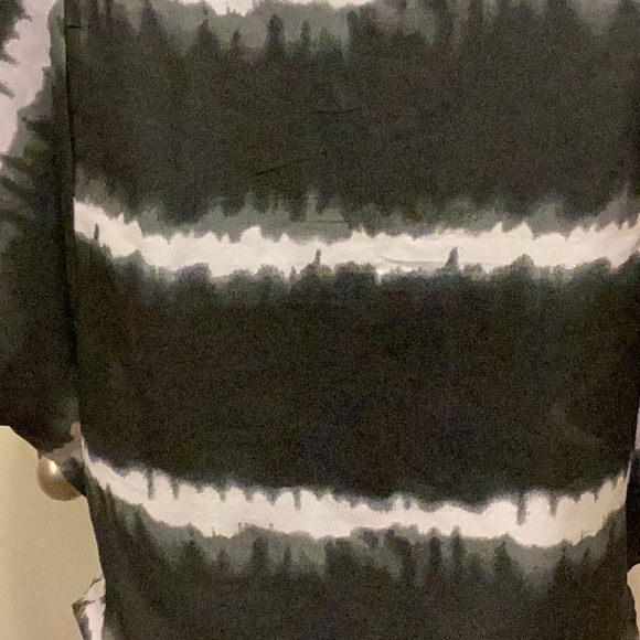 Converse One Star lightweight top size Small button front tie-dye print - Picture 6 of 8